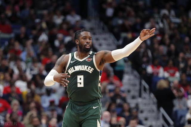 恩瓦内里晒照纪念收获英超处子球